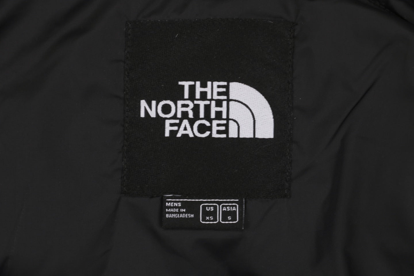 Abrigo The North Face 1996 Nuptse retro 700 Negro Unisex